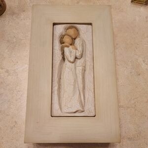 Demdaco 2005 Susan Lordi Willow Tree "Love's Embrace" Wooden Trinket Memory Box